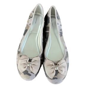 Lands’ End Light Sparkle Camouflage Ballet Flats with Bows - Size 7 (Women 8.5)